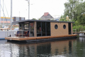 Houseboat Lina, Flensburg